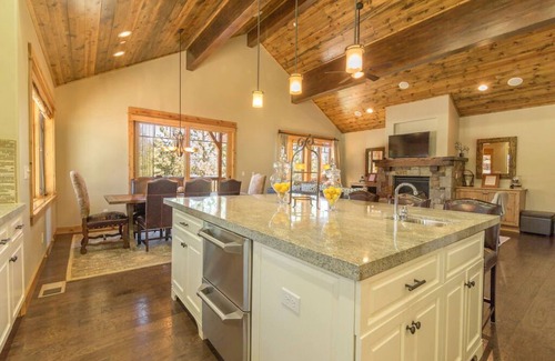 Ponderosa Palisades House | Sierra Sanctuary, 4 BDRM in Gated Community, Golf & Club Amenities!