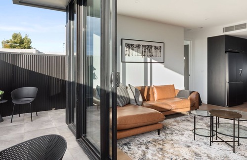 Rosanna House | Sierra Vista – A Tranquil Coastal Escape