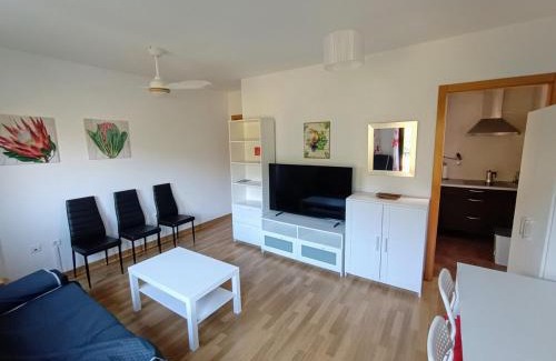 Guejar Sierra Apartment | Sierra y Silencio Nómada, WIFI, Trastero y Garaje