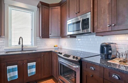 Regional District of Nanaimo House | Siesta by the Sea - Sleeps 6
