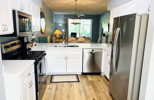 Palmer Ranch Condo | Siesta Key Beach Sunsets Awaits You