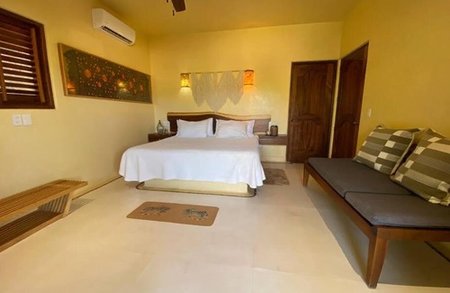 Zihuatanejo de Azueta House | Siete Piedras Beachfront Village