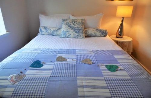 Glasgow Apartment | Signature - Campsie Cottage