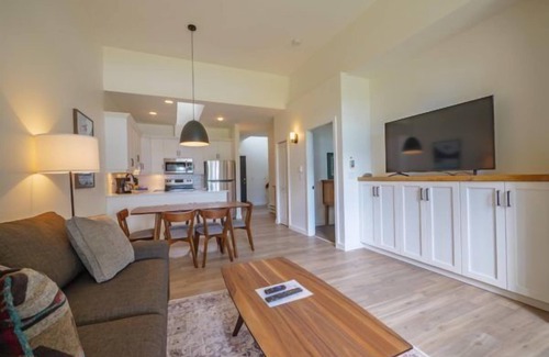 Ucluelet Condo | SIGNATURE COLLECTION TWO BEDROOM KING SUITE + SOAKER TUB ON PATIO
