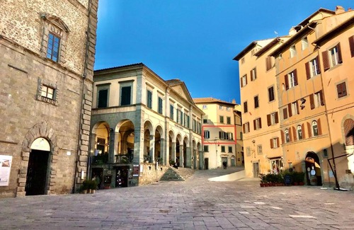 Cortona Old Town Apartment | SIGNORELLI HOUSE