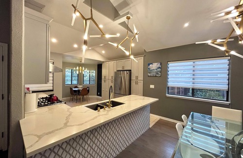 Fremont House | Silicon Valley ~3000sqft 4 bedrm 3 bath Nvidia/Meta/Tesla