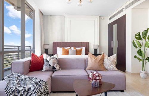 Bur Dubai Apartment | Silkhaus Sky Gardens Chic Studio in DIFC Living