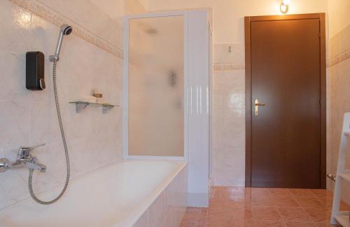 Malgrate Apartment | Silla House - A due passi dal lago