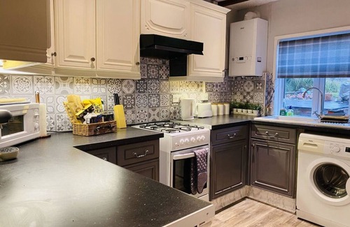 Ashby-de-la-Zouch House | Silver Stag Properties, 2 BR Home in Town Centre