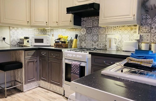 Ashby-de-la-Zouch House | Silver Stag Properties, 2 BR Home in Town Centre