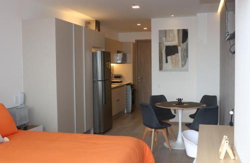 La Carolina Apartment | Silver Studio Pool Comfy Garage CheckinEC