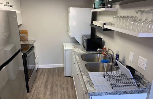 Clovis Condo | Silver Wings Suite-Heart of Clovis, NM-Perfect Spot!