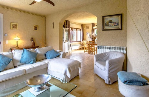 Santa Coloma de Farners Villa | Silvia Santa Coloma de Farners 561.561 Crystal Wat