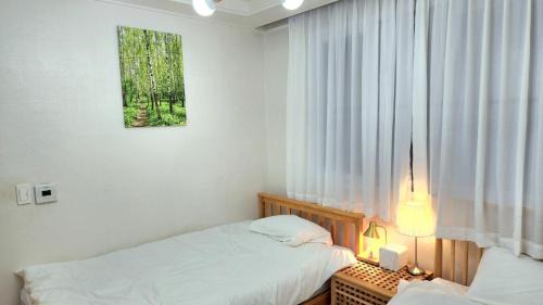 Yeongtong-gu House | Sim stay심스테이-매일 침구세탁clean bed