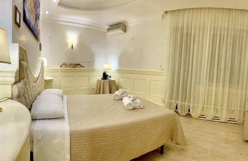 Tuscolano House | Simon's Guest House Rome