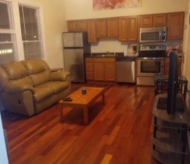 Niskayuna Apartment | simple one bedroom free parking