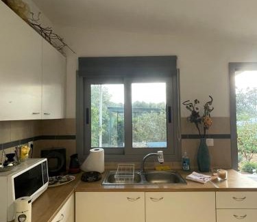 Kropia Apartment | Simple Stay Vari's House