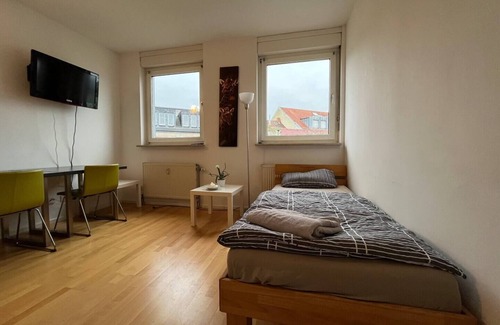 Karlsruhe City Centre Apartment | Simplex Apartments am Ludwigsplatz | warm | snug