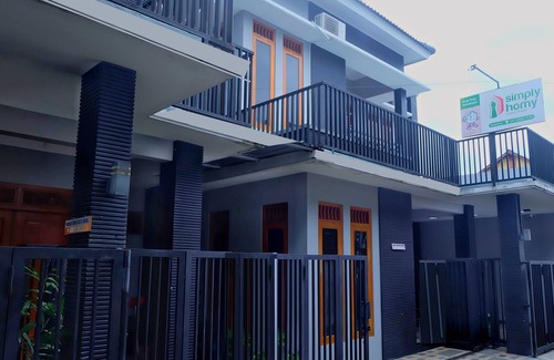 Yogyakarta Villa | Simply Homy Guest House Unit Gejayan