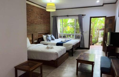 Sangkat Sla Kram Hotel | Sina's Pool Villa