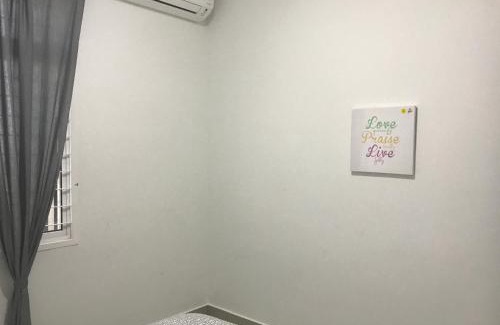 Presint 15 Apartment | SINGGAH Putrajaya - 3 Bedrooms with Pool and KL View
