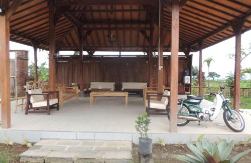 Kertek Hotel | Singgasana Villa & Resto