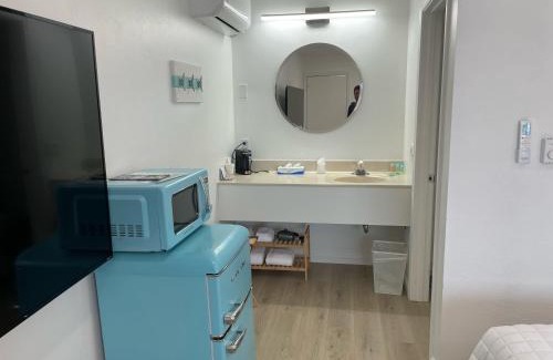 Lake City Hotel | Single King Room