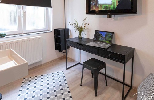 Obersulm Apartment | Single Room 5 - Gästehaus Lamm