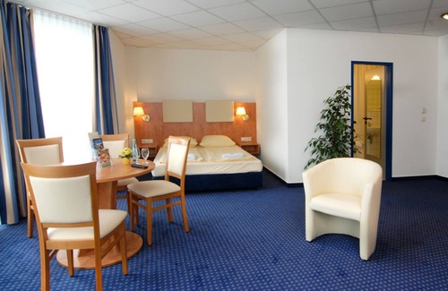 Kappel-Grafenhausen House | Single room with toilet and shower - Euro Hotel