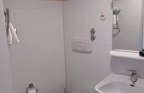 Bad Salzuflen House | Single Room Without Balcony