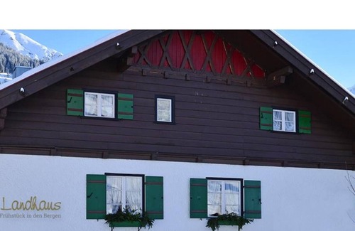Hirschegg House | Single room with shower, WC "47" - Herzen`s Landhaus