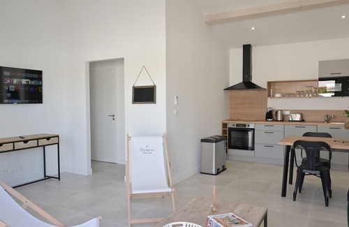 Saint Vivien House | Single-storey house with parking and air conditioning in Saint-Vivien