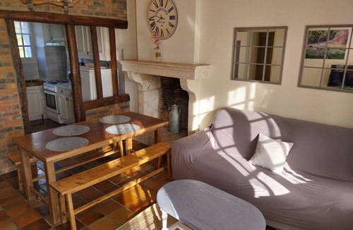 Migne Cottage | Single-storey house in Berry - Pond view - All charges included