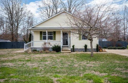 Manchester House | Single-Story Manchester Home Close to Parks!