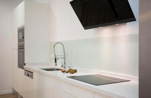 Arrancapins Apartment | SingularStays Sorolla