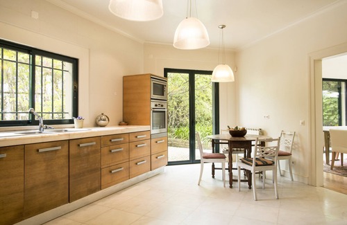 Almocageme Villa | Sintra villa for 12, heated pool, sea and mountain stunning view, 5m to beach