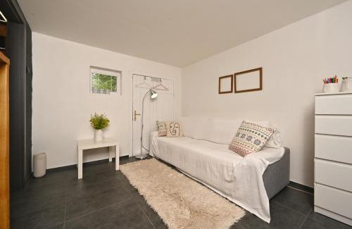 Muzla House | Sip & Sleep - A Vineyard Microhome Experience