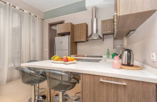 Gemmayzeh Apartment | Sirene 1-BR Apt Pool & Gym in Gemmayze