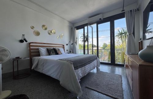 Phra Khanong House | Siri Designer 3-Storey Townhouse with Garden and Luxury Amenities