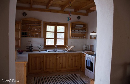 Kamari Cottage | SiskosPlace Alexandros Cottage, Oia Santorini