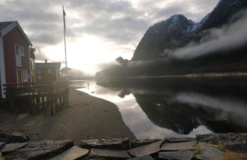 Mosjoen Hotel | Sjøgata Riverside Rental and Salmon Fishing