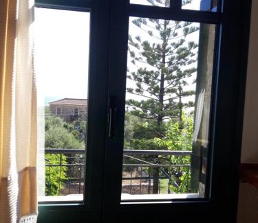 Kardamyli Apartment | Skardamoula's Studios n Apartments