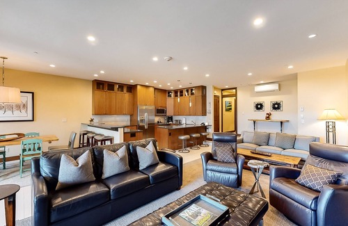 Vail Condo | Ski-in/out, 1st-floor condo w/fireplace, fast WiFi, shared pool/hot tub/laundry