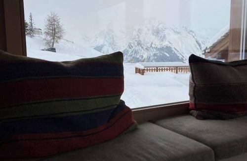 Saint-Pierre-de-Clages Ski Chalet | Ski in/out Chalet with breathtaking view of the slopes