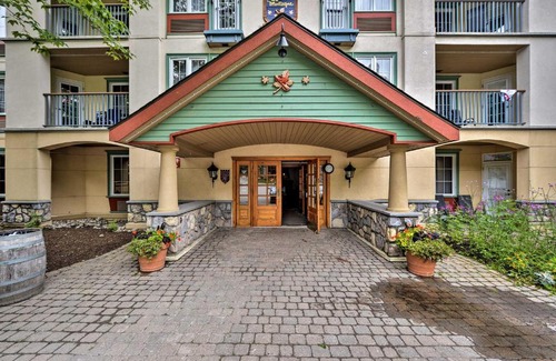 Mont-Tremblant Pedestrian Village Apartment | Ski-In/Out Studio on Mont Tremblant w/ Amenities!