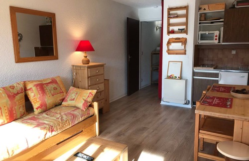Correncon-en-Vercors Apartment | Ski-In/Ski-Out Studio with Balcony near Golf in Scenic Corrençon-en-Vercors