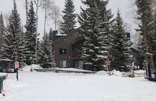 Beaver Condo | Ski in Ski out Family Condo @ Eagle Point