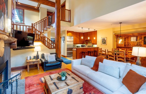 Nordic Estates House | Ski-In/Ski-Out | Spacious 4BR | Private Hot Tub | Double Garage | Managed by Aloha Whistler