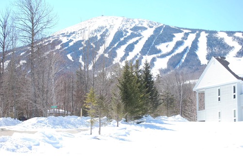 Carrabassett Valley Condo | Ski-In/Ski-Out Snowbrook 2 BR 2 BA Condo