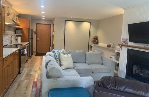 Carrabassett Valley Apartment | Ski in/ski out